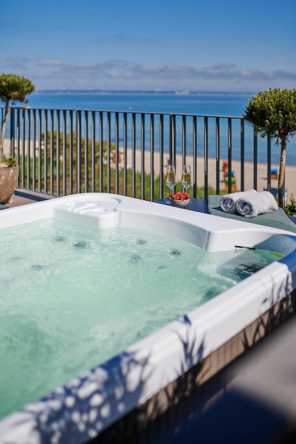 Goldmädchen 93 - Honeymoon Suite Timmendorfer Strand Buitenkant foto